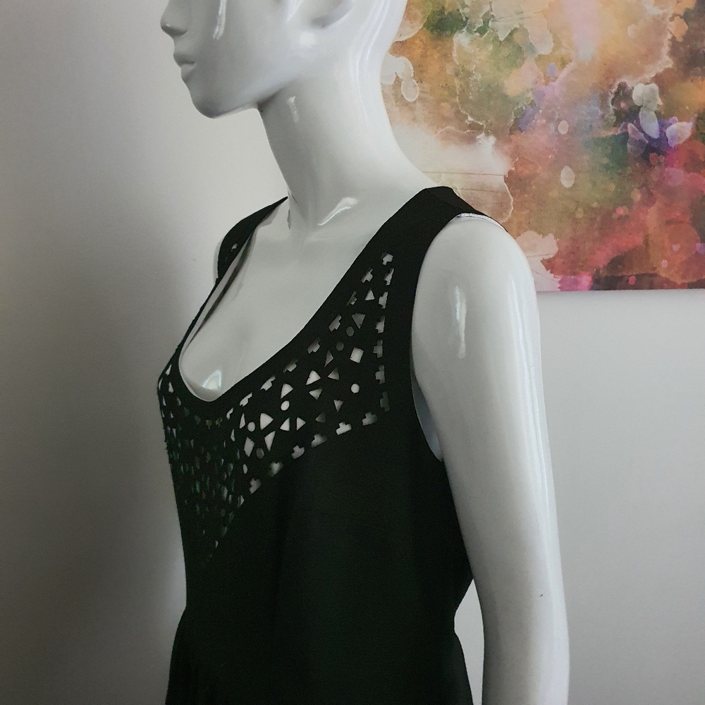 City Chic Laser Cut Black & White Sleeveless Fit and Flare Dress Size 16 - Picture 3 of 12